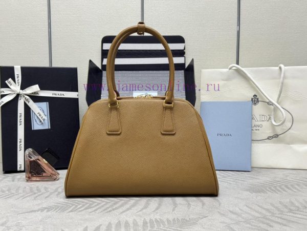 The new 1bg537 medium-sized carrier, shoulder back handbag, imported cross grain cowhide, th3bxmb3pc - Image 4