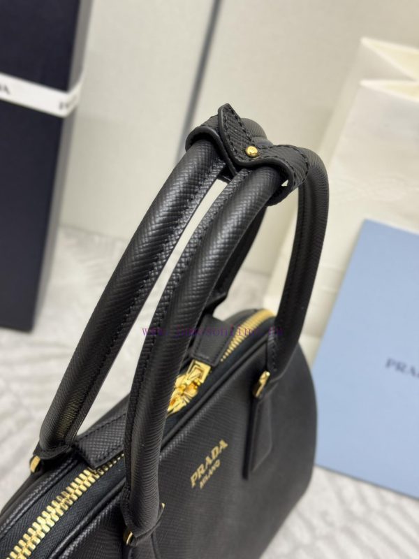 The new 1bg537 medium-sized carrier, shoulder back handbag, imported cross grain cowhide, thvu8baewm - Image 7