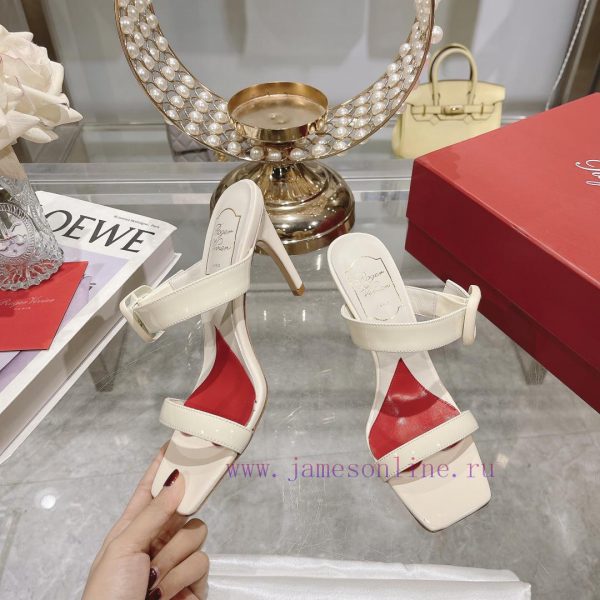 Roger Vivier's new slippers feature a single and double strap design with genuine leather sqxnicsycj - Image 3