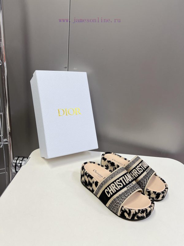 Top tierDior Classic Cotton 3D Stereoscopic Embroidery Printed Thick Bottom Cool Slippers Lo3nkhztm9 - Image 3