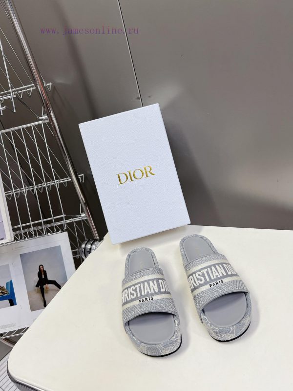 Top tierDior Classic Cotton 3D Stereoscopic Embroidery Printed Thick Bottom Cool Slippers Loetkg38z0