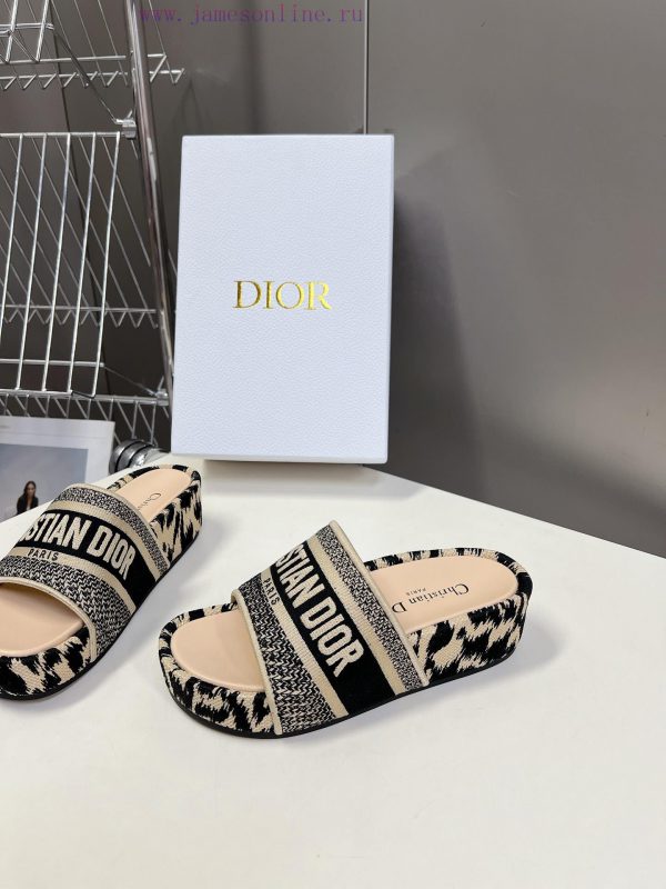 Top tierDior Classic Cotton 3D Stereoscopic Embroidery Printed Thick Bottom Cool Slippers Lo3nkhztm9 - Image 4