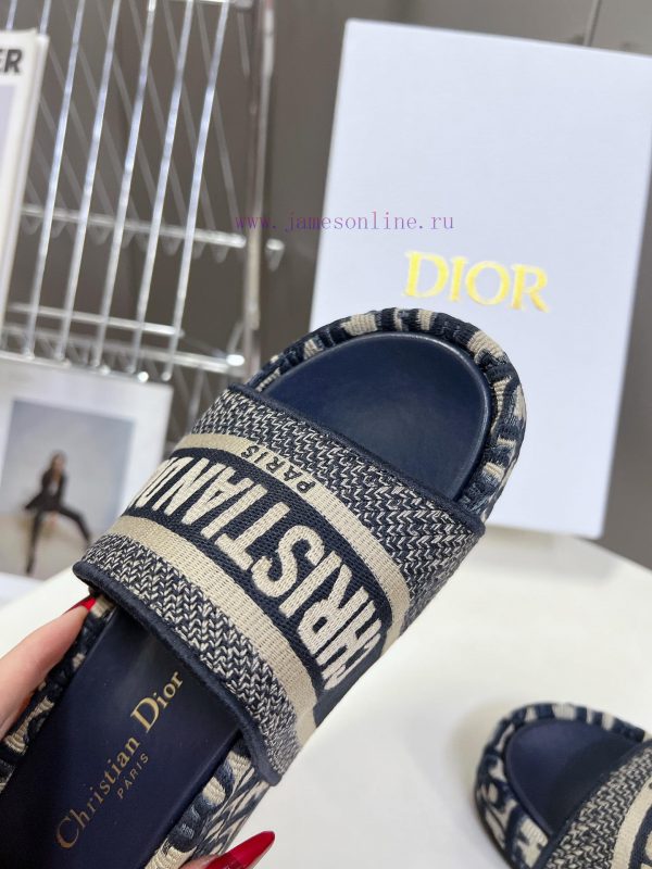 Top tierDior Classic Cotton 3D Stereoscopic Embroidery Printed Thick Bottom Cool Slippers Lok38b60ig - Image 8