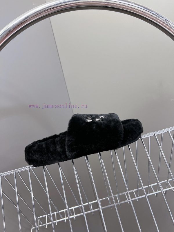 Alexander Wang's wool slippers are so beautiful~It's hard not to love themBLING BLING autumnqlr6v8b8 - Image 6
