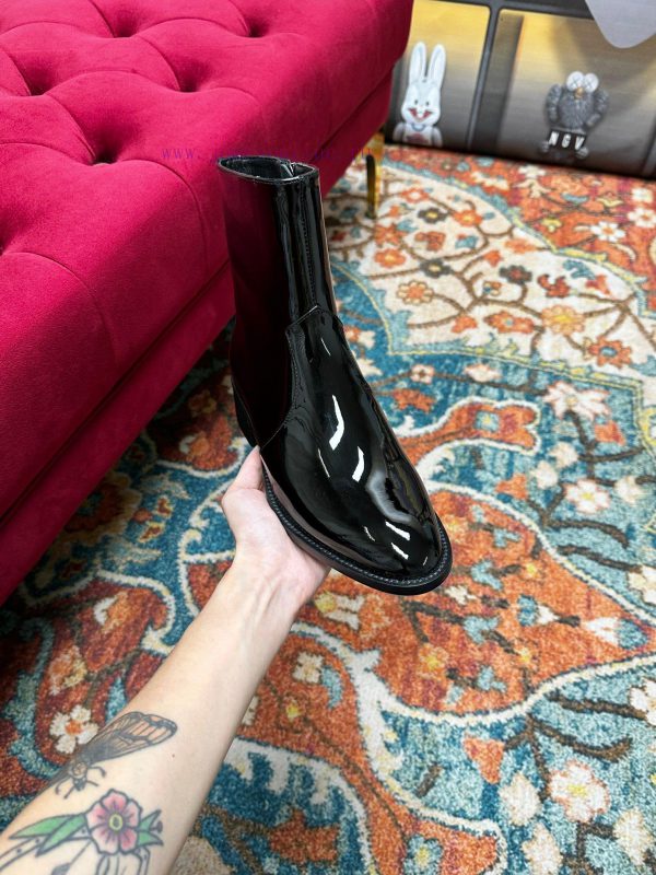 ️——Saint Laurent YSL One Belt Sleeve Short Boots Martin Boot SeriesTop tier fashion show serudw1os97 - Image 3