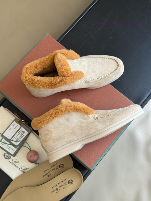 Top version logo pian... a classic fur shoe new color schemeThe price of cabinets has increailhbbha5 - Image 9