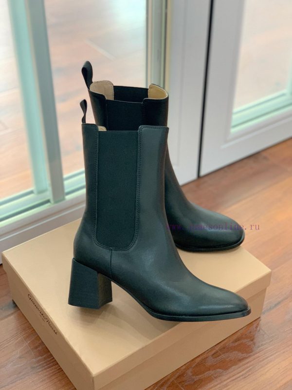 Gianvit Ross thick heeled short boots are a simple and versatile material with a sheepskin uwb2iyqe6 - Image 4