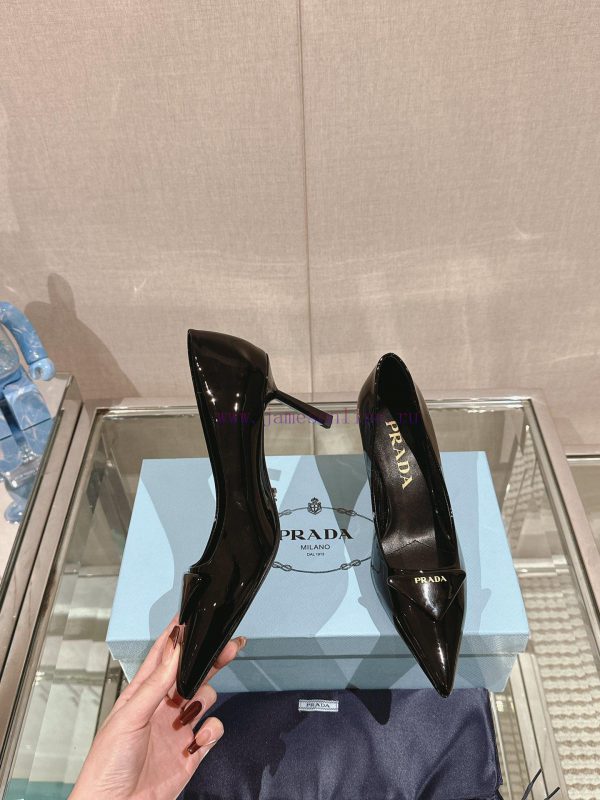 -24Ss Early Spring New Prada Stiletto ShoesThis patent leather high-heeled shoe presents a snz0k5lau - Image 4