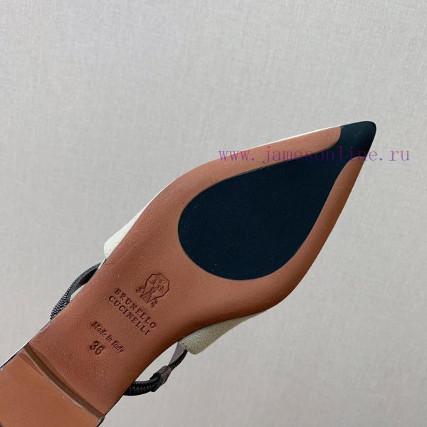 The classic inspiration of BRUNELL CUCINELL rear air flat sandals defines the modern and eleem1axihn - Image 10