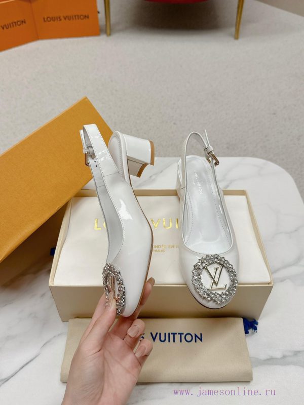️ Lv Single Shoe: This Urban Twist women's shoe provides a fashionable upgrade to the classib2u5ixe6 - Image 7