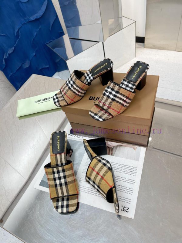 New Product Launch ️ Burberry Thick Heels and Flat Slippers Channel Goods Vulcanized One Stem6ekimqm