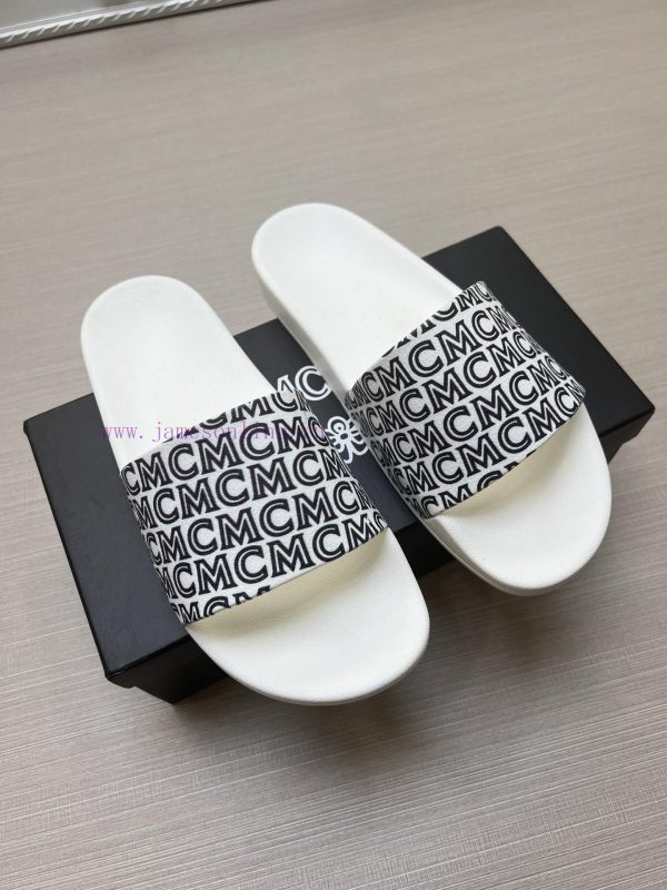 MCM's latest popular fashion slippers, with original 11 mold opening on the official website01toaf49 - Image 4