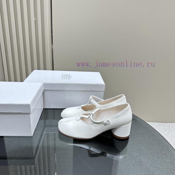 Purchasing level Maison Margiela MM6 tabi split toe shoes 2024 new products most popular buyn4slrbs2