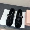 Top qualitymiumiu ss24new arrival～Miu Home 2024 Autumn/Winter New Hairy ShoesThe creamy ballii1rn0xj