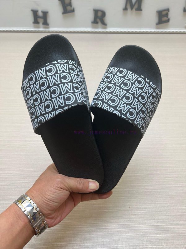 MCM's latest popular fashion slippers, with original 11 mold opening on the official websiteialr9nrs - Image 3