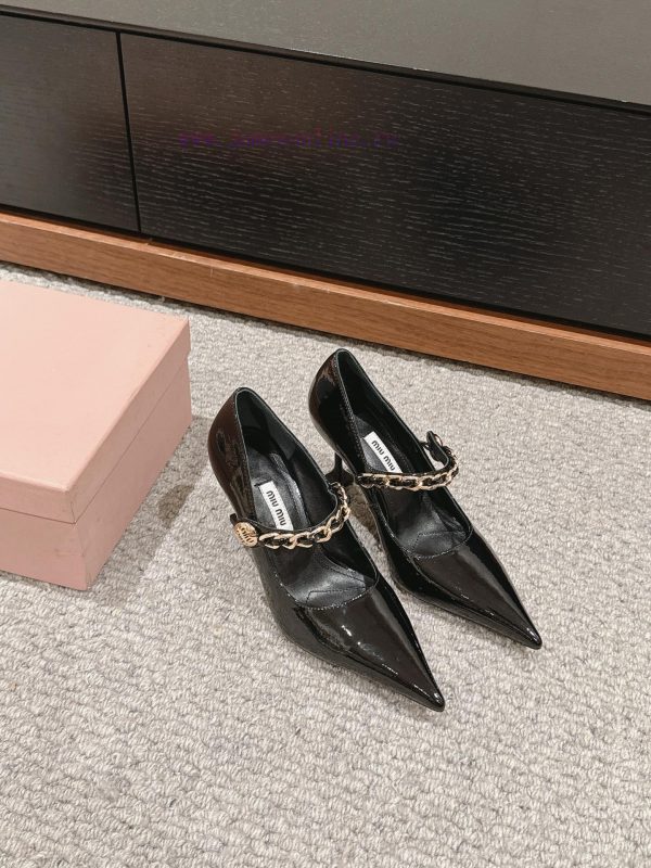 Top qualitymiumiu ss24 new arrival～MiuMiu | Classic pointed high heelsElegant yet sophistica1msipdnq - Image 3
