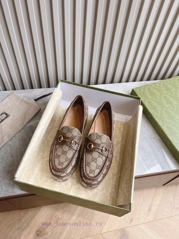 Top tierGucci24ss sponge cake shoes, fashion is reincarnationThe Gucci Ancra Grand Show tracc0wd3w57