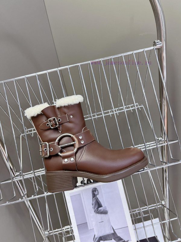 Top tier Miumiu autumn and winter limited edition walking bootsOne of the most worthwhile boqawqauvx - Image 6
