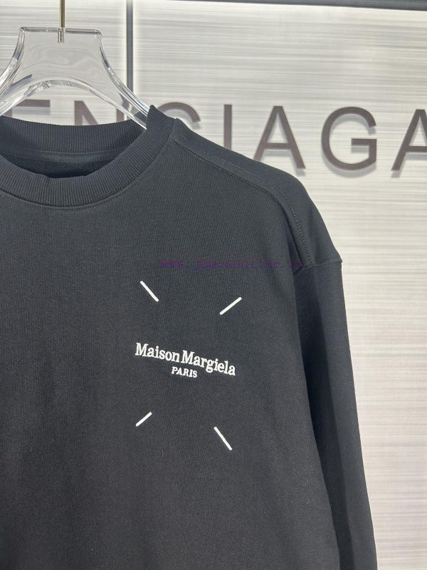 𝐌𝐚𝐢𝐬𝐨𝐧𝐌𝐚𝐫𝐠𝐢𝐞𝐥𝐚 Magira MM6 Embroidered Heavy duty Small and Medium Sized Loose Hoodie 32 Legg asf64zwy - Image 8