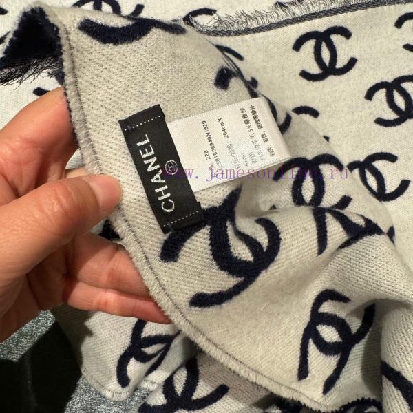 Chanel 2023 New Autumn/Winter Classic Series ScarfThe ultimate collision of black and white,v8oz3rc2 - Image 8