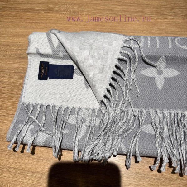 𝐋𝐨𝐮𝐢𝐬𝐕𝐮𝐢𝐭𝐭𝐨𝐧 Popular "ESSENTIAL2 Scarf"Size 186x34cm 100% combed woolExtend the distance bet8hb56bl4 - Image 4