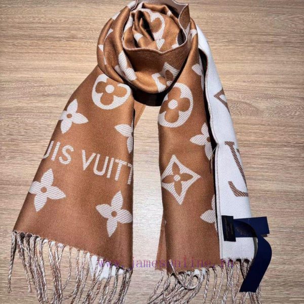 𝐋𝐨𝐮𝐢𝐬𝐕𝐮𝐢𝐭𝐭𝐨𝐧 Popular "ESSENTIAL2 Scarf"Size 186x34cm 100% combed woolExtend the distance bet0hphe5ru - Image 9