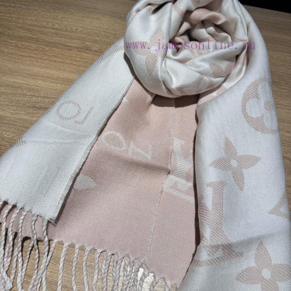 𝐋𝐨𝐮𝐢𝐬𝐕𝐮𝐢𝐭𝐭𝐨𝐧 Popular "ESSENTIAL2 Scarf"Size 186x34cm 100% combed woolExtend the distance betswc771yn - Image 9
