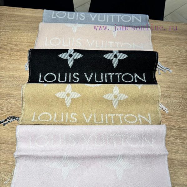 𝐋𝐨𝐮𝐢𝐬𝐕𝐮𝐢𝐭𝐭𝐨𝐧 Popular "ESSENTIAL2 Scarf"Size 186x34cm 100% combed woolExtend the distance betswc771yn - Image 10