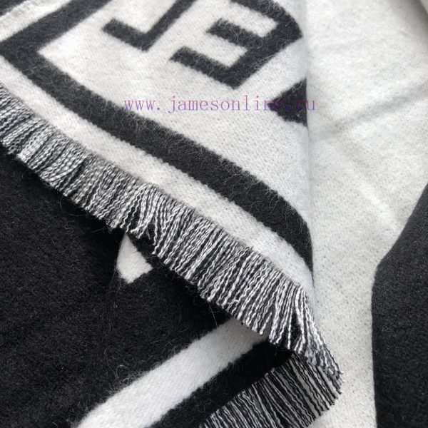 𝐂𝐡𝐚𝐧𝐞𝐥𝟐𝟑𝐛 "Black and White Symmetrical Big Shawl"Sizex70cm 98% Cashmere 2% Wool PairThe blacyzfgkji8 - Image 8
