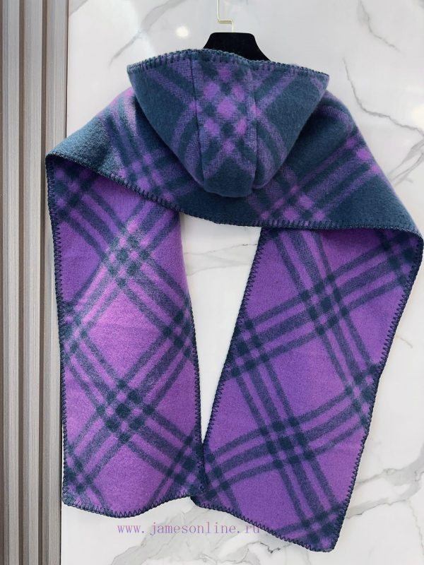 𝐁𝐔𝐑𝐁𝐄𝐑𝐑𝐘 Fashion Show Style "Knight Horse Hooded Scarf"Size195x30cm 100% woolThe equestrian 6p6n6bkf - Image 10