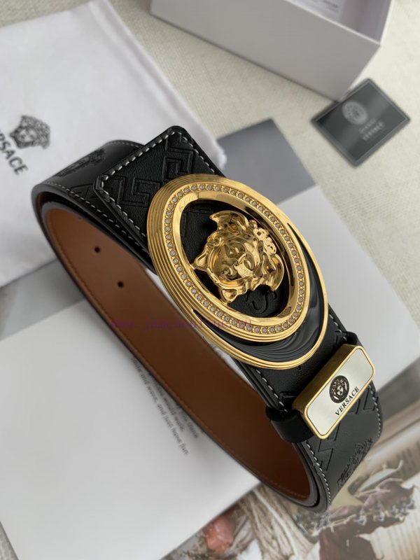 Versace. Versace ️Hanging buckle, classic human head pure copper hanging buckle, photographe uax865j0 - Image 3