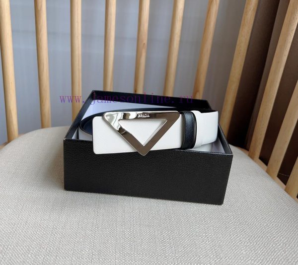PRADA's buckle style waist belt comes from a multifunctional combination accessory series th ypmxw244 - Image 6