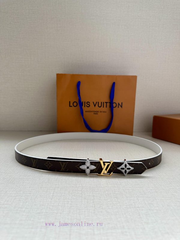 The 2.0-wide LV Trio double-sided belt is made of delicate cowhide leather and Monogram canv d6fdq812