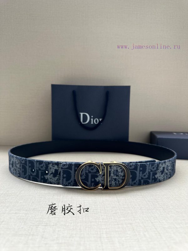 Width 3.5cm. This double-sided belt is made of 35mm blue denim fabric and smooth cowhide wit p5ht3oby