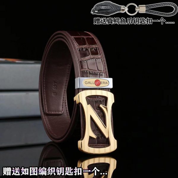 Give a genuine crocodile claw keychain as a giftComplete setJohnny'sBuckle material: high-qu mn5c8u76