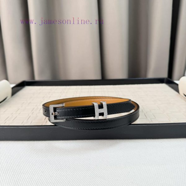Calfskin waist belt, paired with palladium plated buckle, finely polished and diamond sparkl p1lp5fwk - Image 4