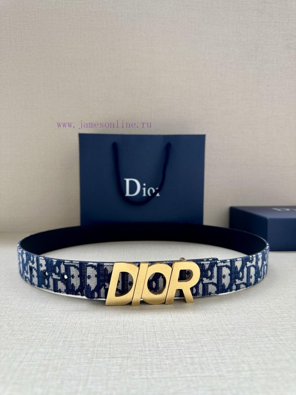 This 35mm double-sided belt with a width of 3.5cm combines elegant temperament with modern s 8rfqfa1k