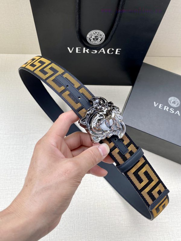 Width 3.8cm Versace This satin belt from Versace has a very casual style, adorned with the i vk1l7p0y