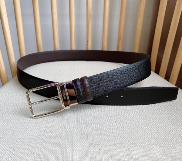 PRADA's reversible waist belt features the iconic Saffiano leather belt on one side, paired 2fb1hfa2 - Image 5