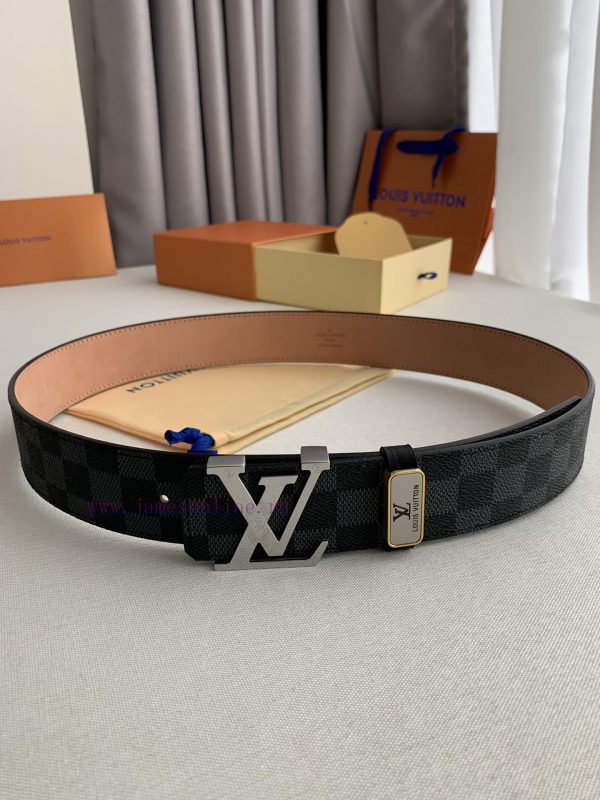 LV... Louis Vuitton ️Hanging buckle, taking pictures of actual objectsMaterial: First layer epyk290d - Image 7