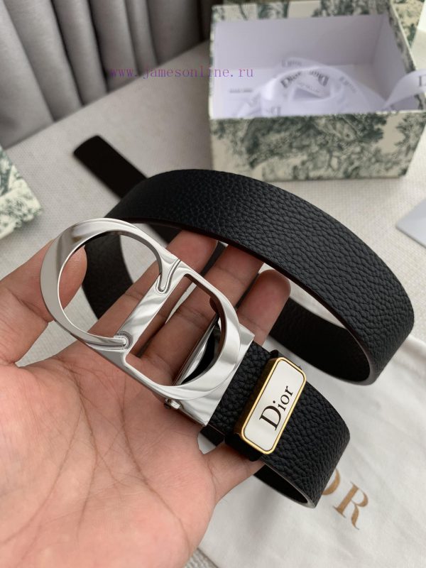 Dior Dior.️Buckle, original classic buckle, photographed in real life, top layer cowhideThe ux5hppum