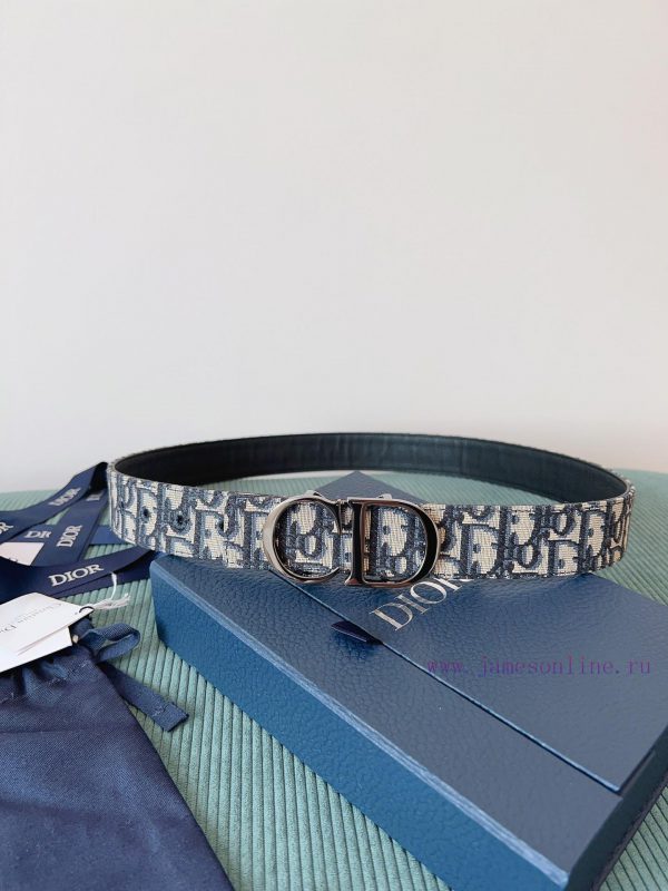 High end quality, physical photographyComes with a complete gift boxDIOR material, milkshake j12n3dlf