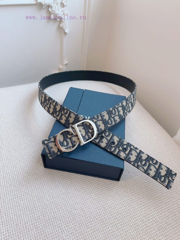 High end quality, physical photographyComes with a complete gift boxDIOR material, milkshake sc7y6k0s