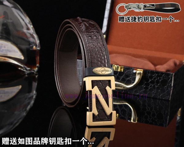 Deliver a Jaguar keychainComes with a complete set of wooden boxesJohnny'sThe material of th s8swqlxq
