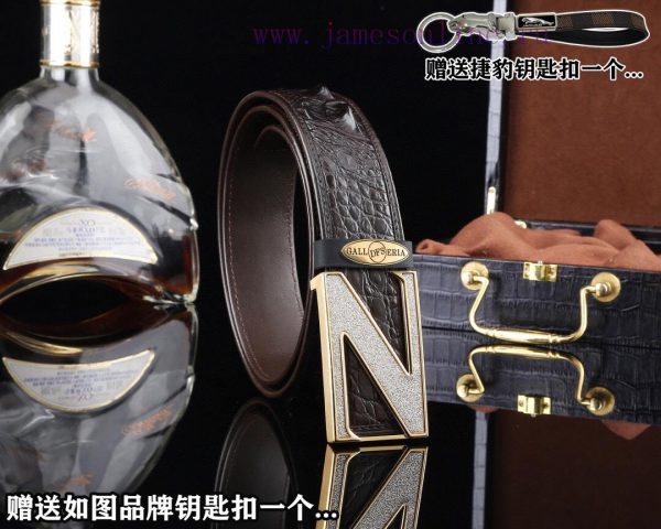 Deliver a Jaguar keychainComes with a complete set of wooden boxesJohnny'sThe material of th 2rbneumr