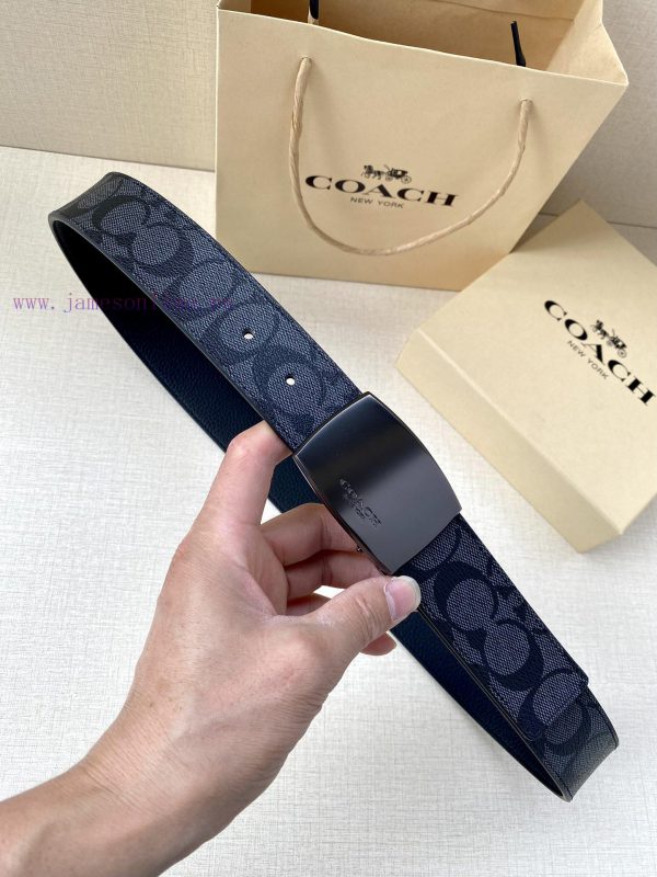 The COACH double-sided belt with a width of 3.8cm is made of classic logo canvas material on qtppof6f