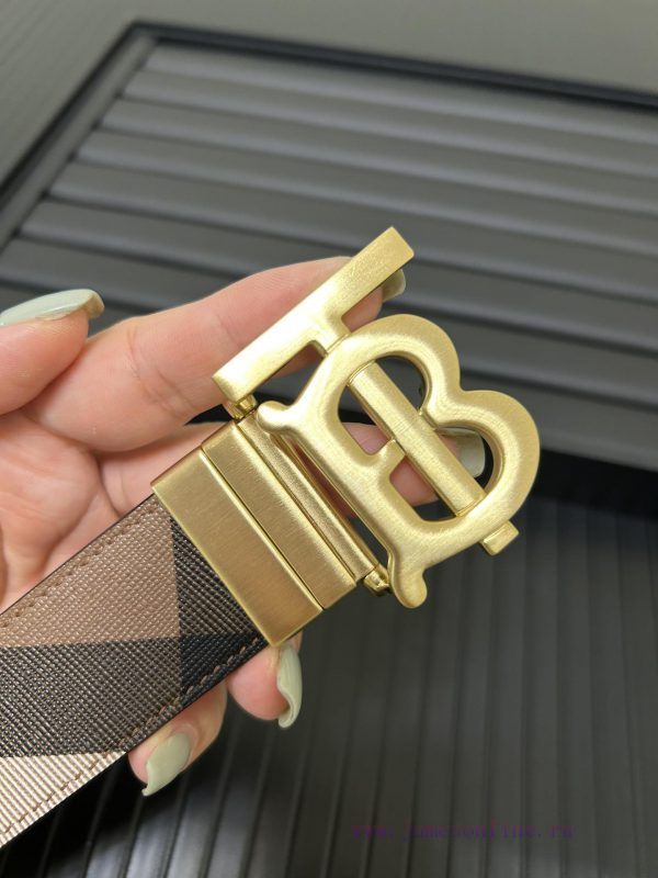 Burberry. BurberryA complete set of high-quality tail clip fasteners with a width of 35mm, p xi980v4y