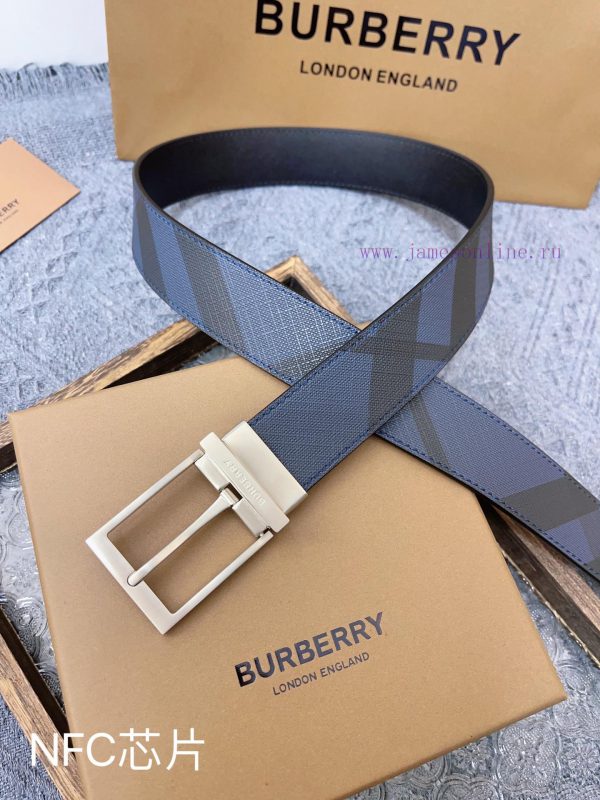 Burberry. BurberryA complete set of high-quality tail clip fasteners with a width of 35mm, p 7wynnous
