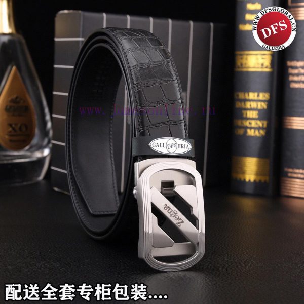 MADE IN ITALYComplete setJohnny'sBuckle material: high-quality solid steel buckleThe front o me933cip