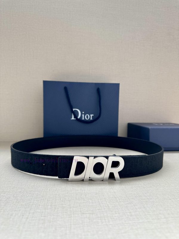 This 35mm double-sided belt with a width of 3.5cm combines elegant temperament with modern s 6n7wx8pp